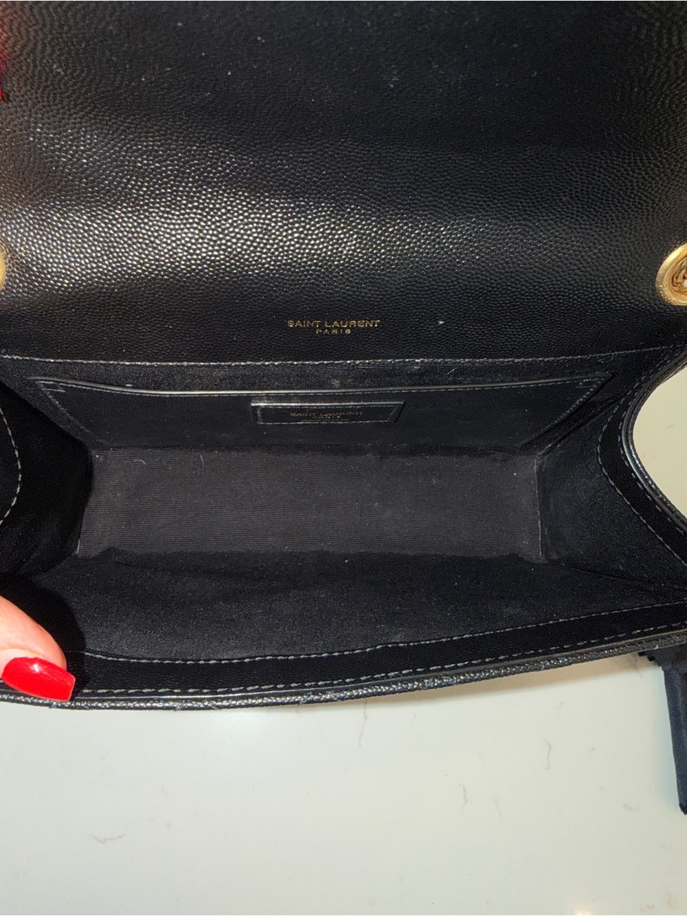 AUTHENTIC YSL Envelope Triquilt Medium Shoulder Bag in Black Grained Leather. - Picture 12 of 16